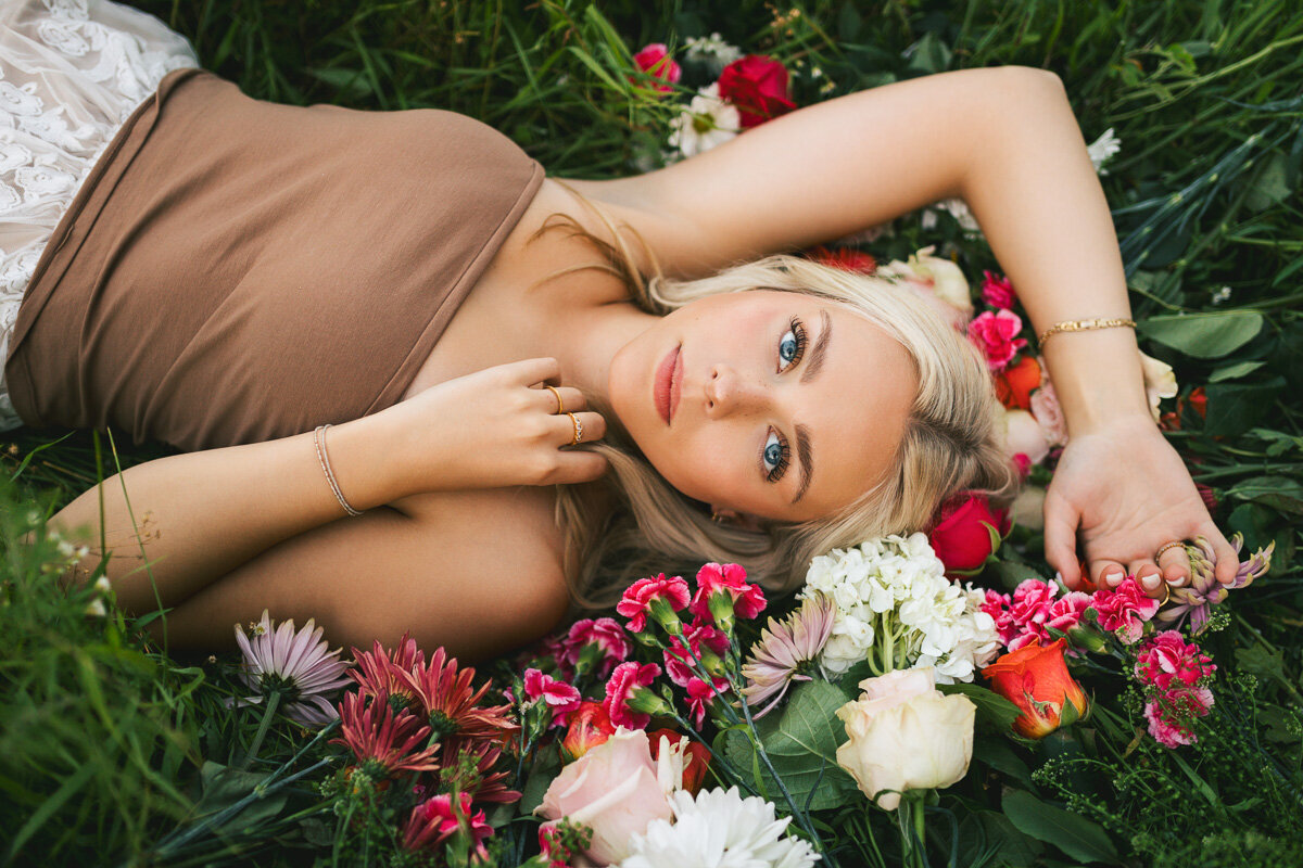 Minneapolis-Senior-Photos-Sarah-Chacos-Photography-71