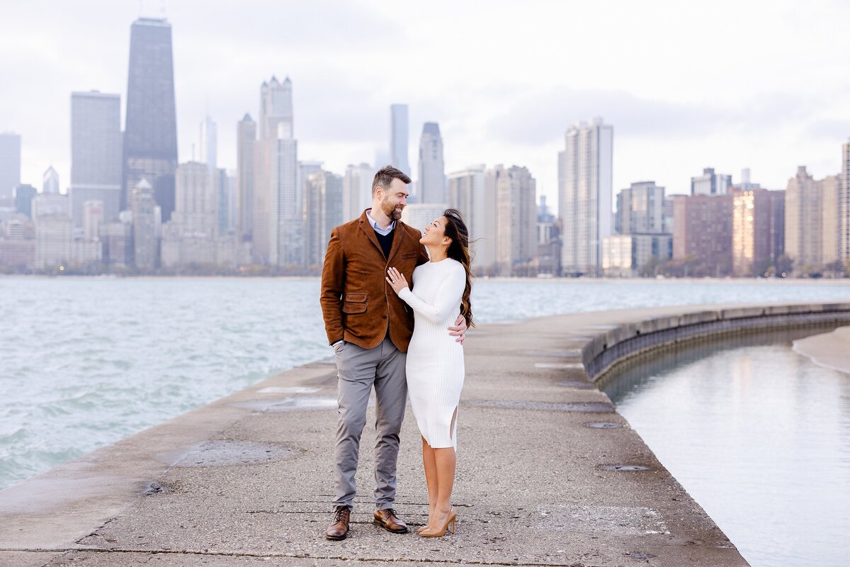 downtown-chicago-fall-engagement-session-jenna-sean_0001