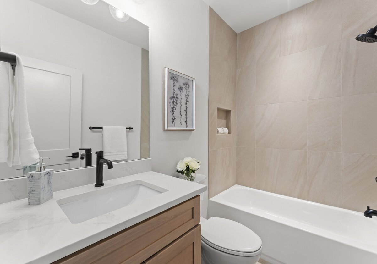Hilliard Dr_Int-22