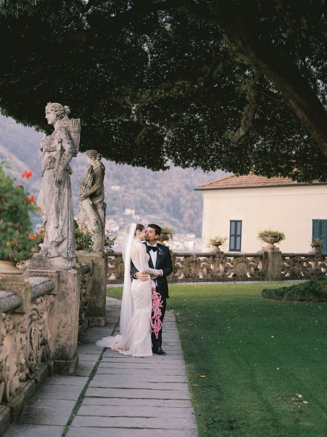 D2 - Sarah and Daniel 00570