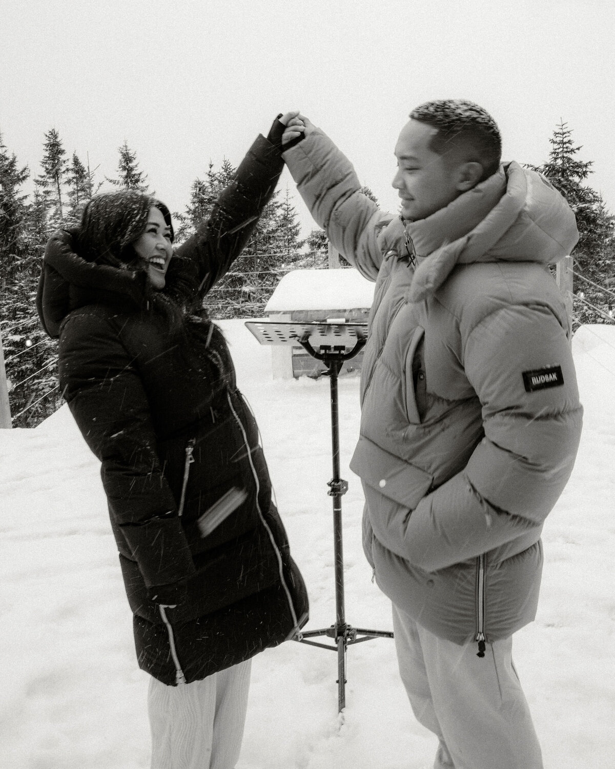 S-R_Winter-Elopement-Quebec-88