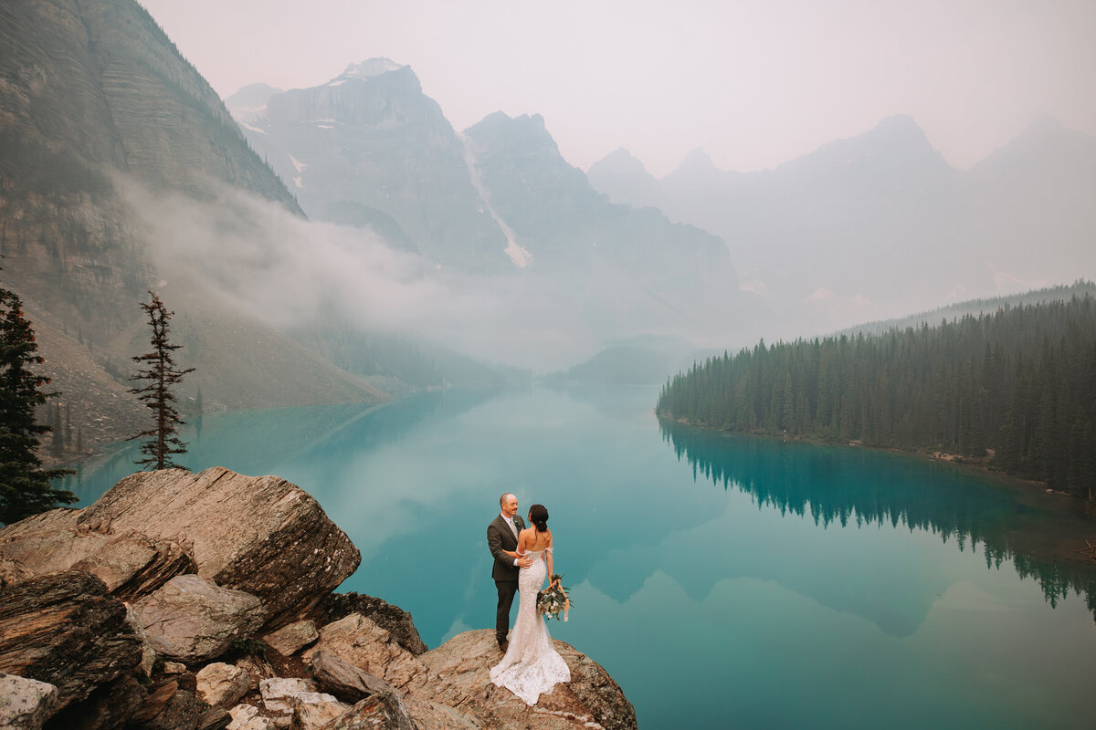 ASHLEY_DUSTYN_BANFF_HIKING_ELOPEMENT_PHOTOGRAPHER_RMPCo.--8