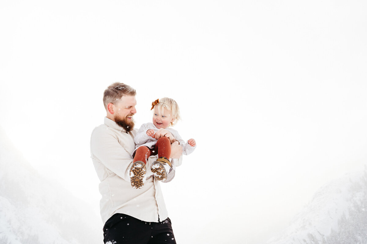 Sam-Murch-Photography-Ouray-Colorado-Winter-Family-Photography-61