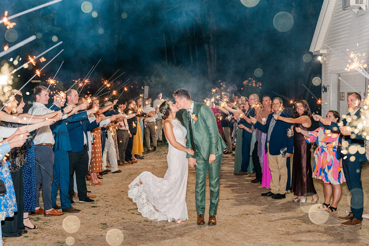 Maine-wedding-photographer-Jenna-Richmond11