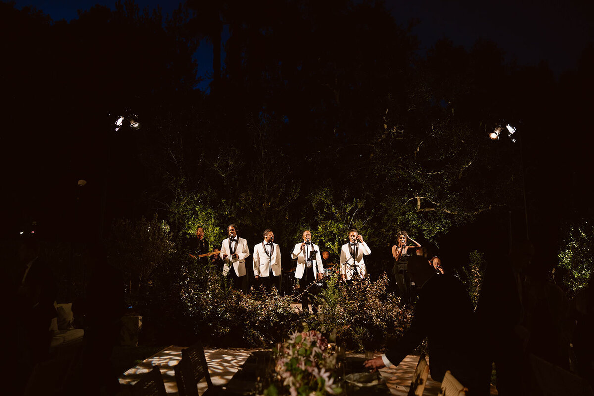Backyard-Wedding-LosAngeles-ModernFamily-0260