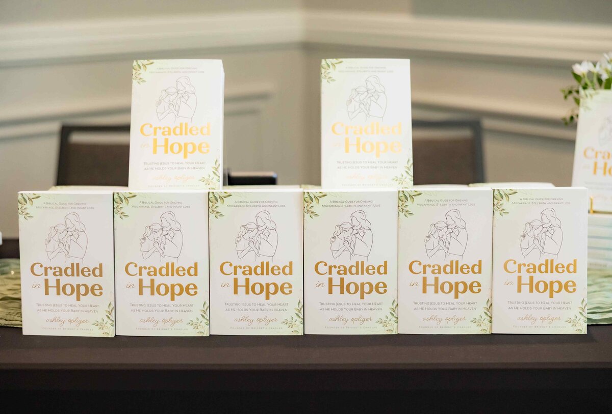 Ashley Opliger Cradled in Hope Book Launch Party, biblical book for grieving moms, miscarriage, stillbirth, infant loss, christian author (70)