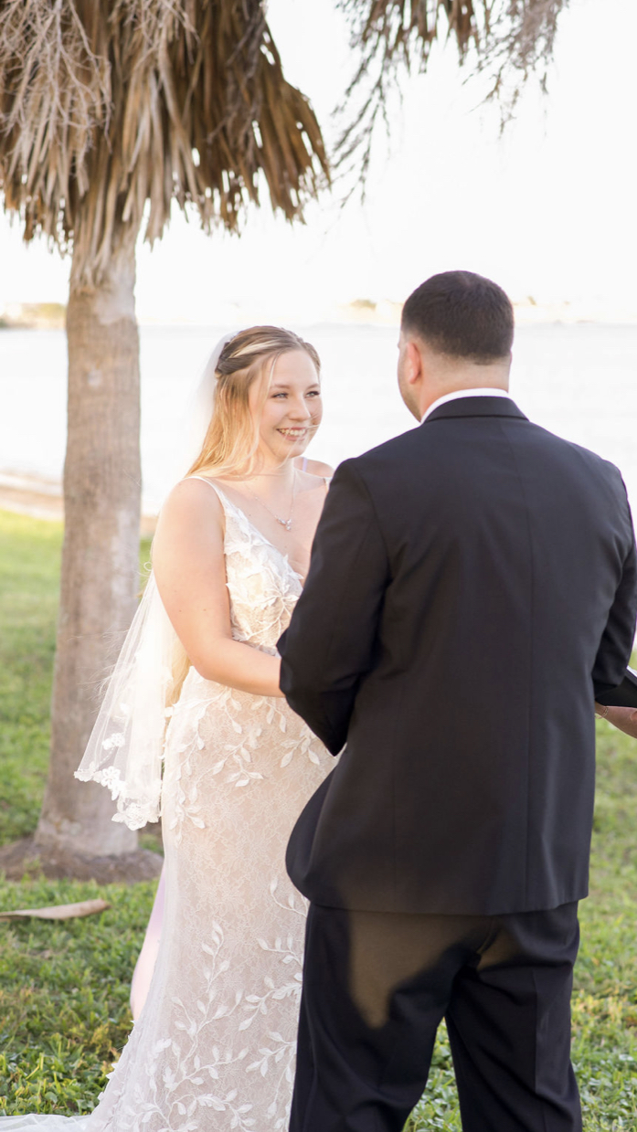 be-brandocious-elope-tampa-chantilly-chic-celebrations-lassing-park-9
