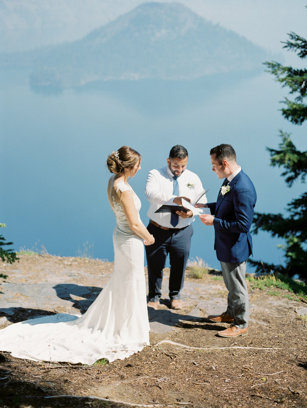 Gabriela Ines Photo-Crater Lake Wedding-0021