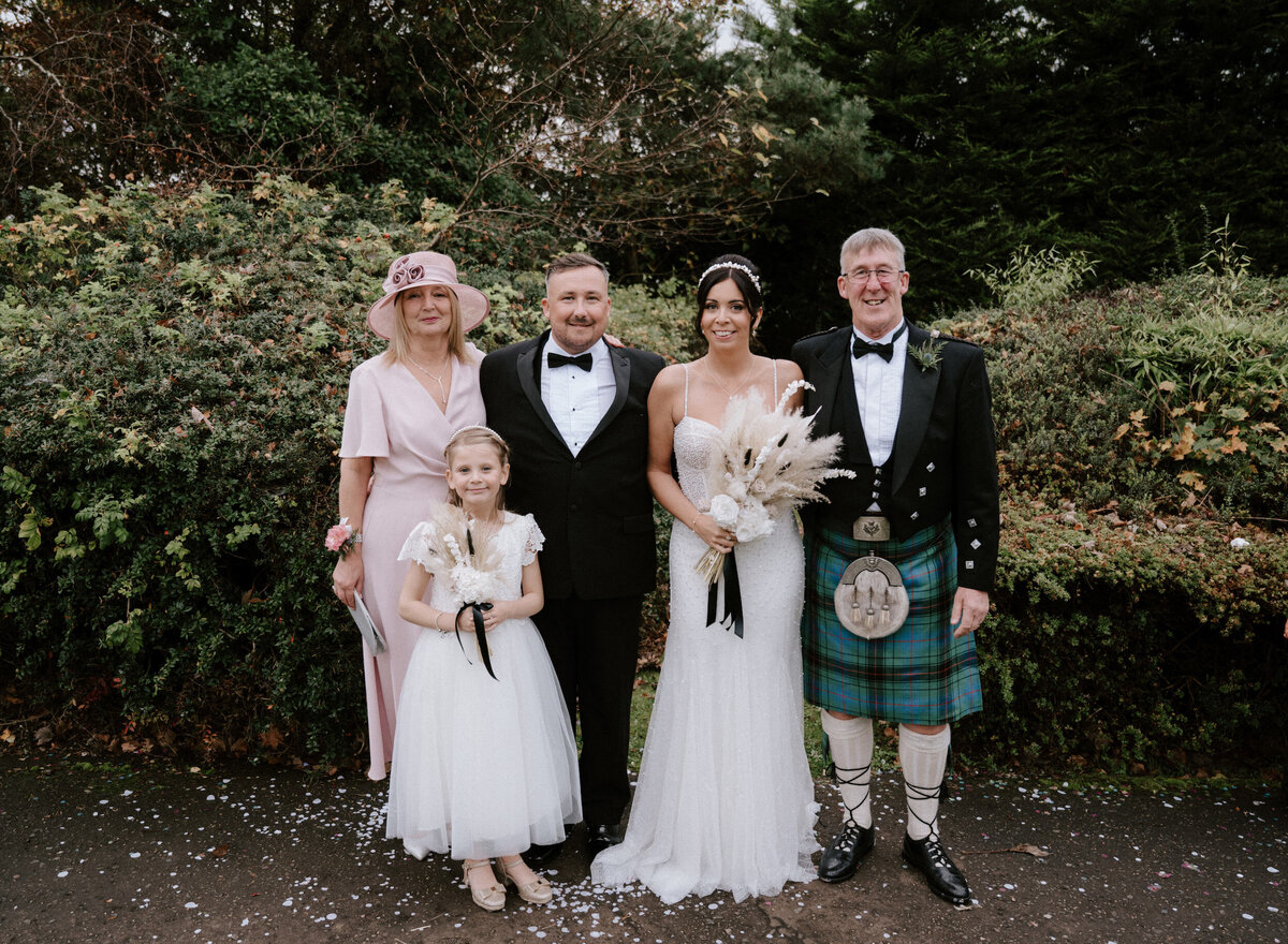 Nicola-Campbell-Timeless-Wedding-Photographer-Scotland-Doubletree-by-Hilton-North-Queensferry-Mr&MrsDavidson-4 2