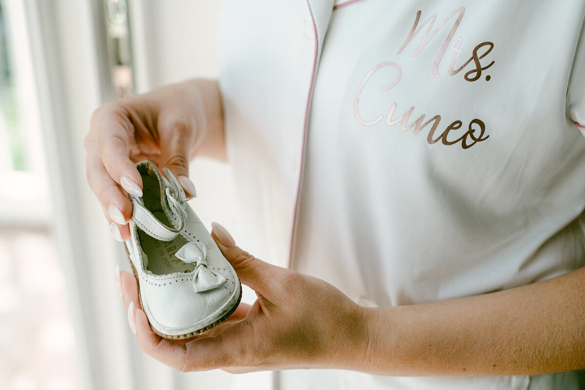 bella-luce-by-michelle-andrea-new-england-photographer-wedding-cuneo-family-bridal-prep-2