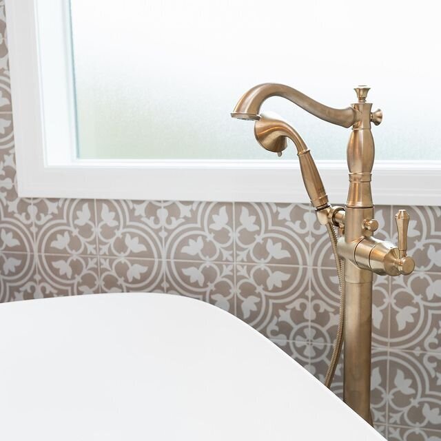 salt-and-light-interior-design-bathroom-design-wichita-ks