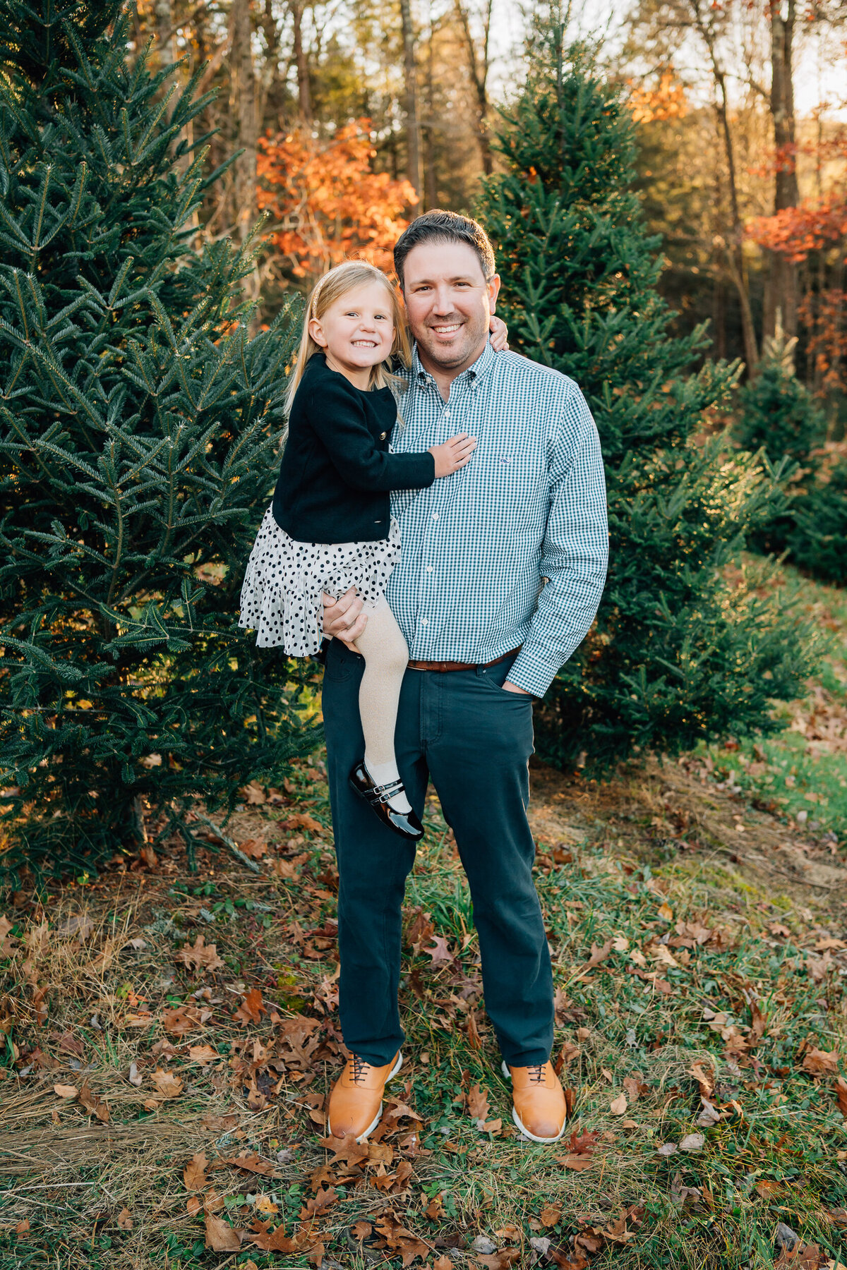 Christmas Tree Farm Mini Sessions | Connecticut Family Photographer-30