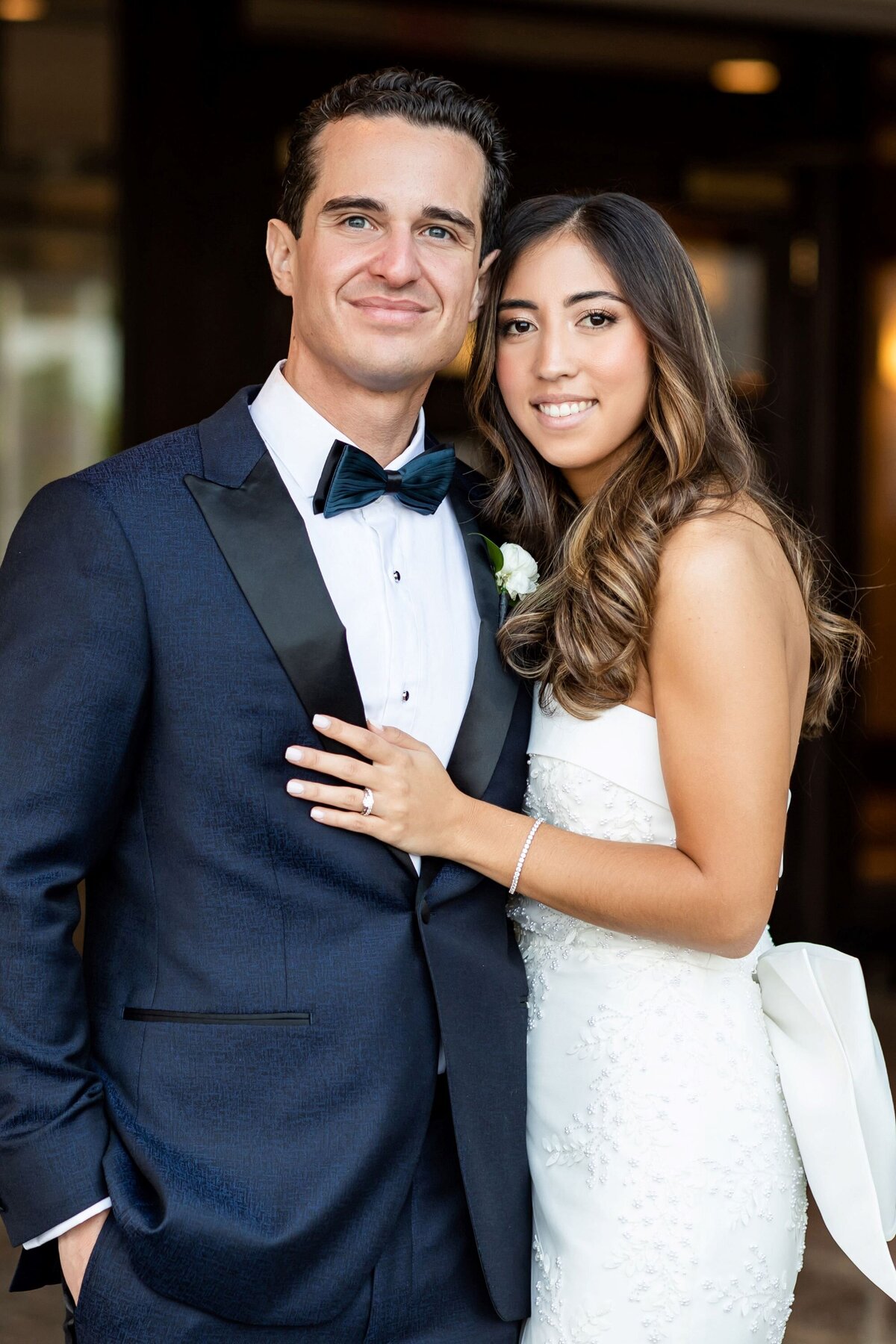 emma-cleary-new-york-nyc-wedding-photographer-videographer-venue-glen-island-harbour-club-11