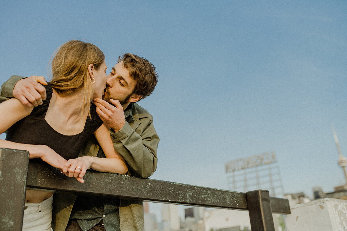 downtown-toronto-kensington-market-engagement-session-nontraditional-artsy-indie-film-romatic-1490