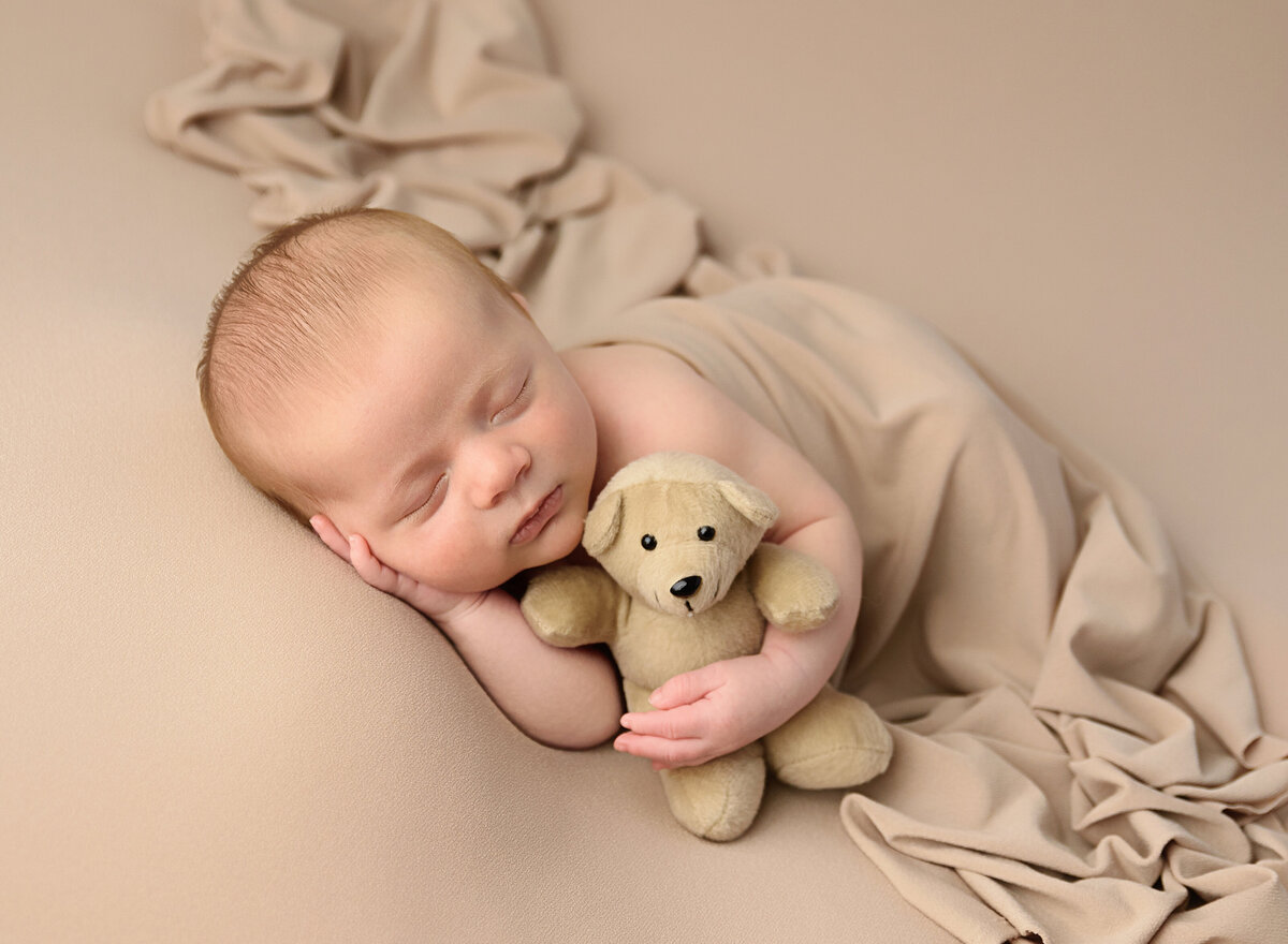 Best-affordable-simplistic-posed-newborn-keller-dfw-baby-newborn-photographer-1118047E