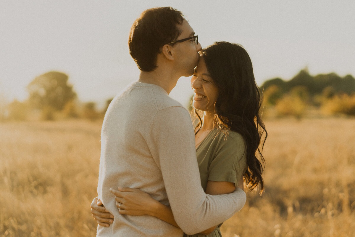 Jo_Dan_Couples_DiscoveryPark_AmyLawPhotography-21