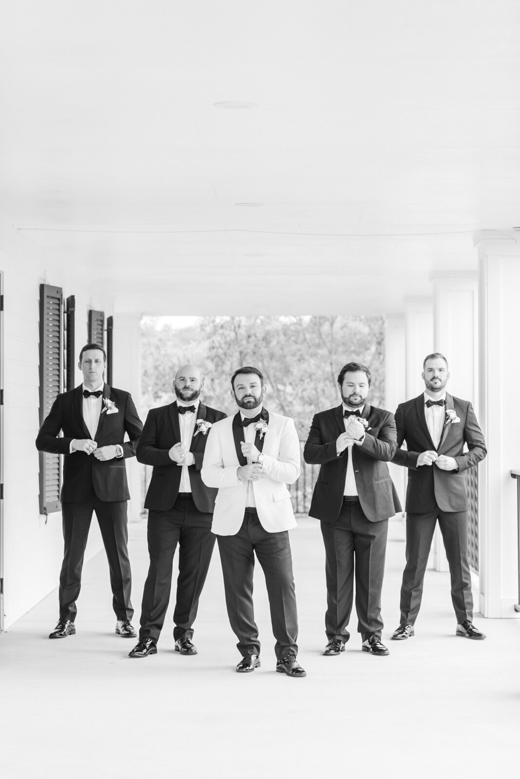 Jessica-Chole-Photography-san-antonio-wedding-photographer-austin-luxury-wedding-photographer-romantic-timeless-classic-photography-kendall-point-wedding-52