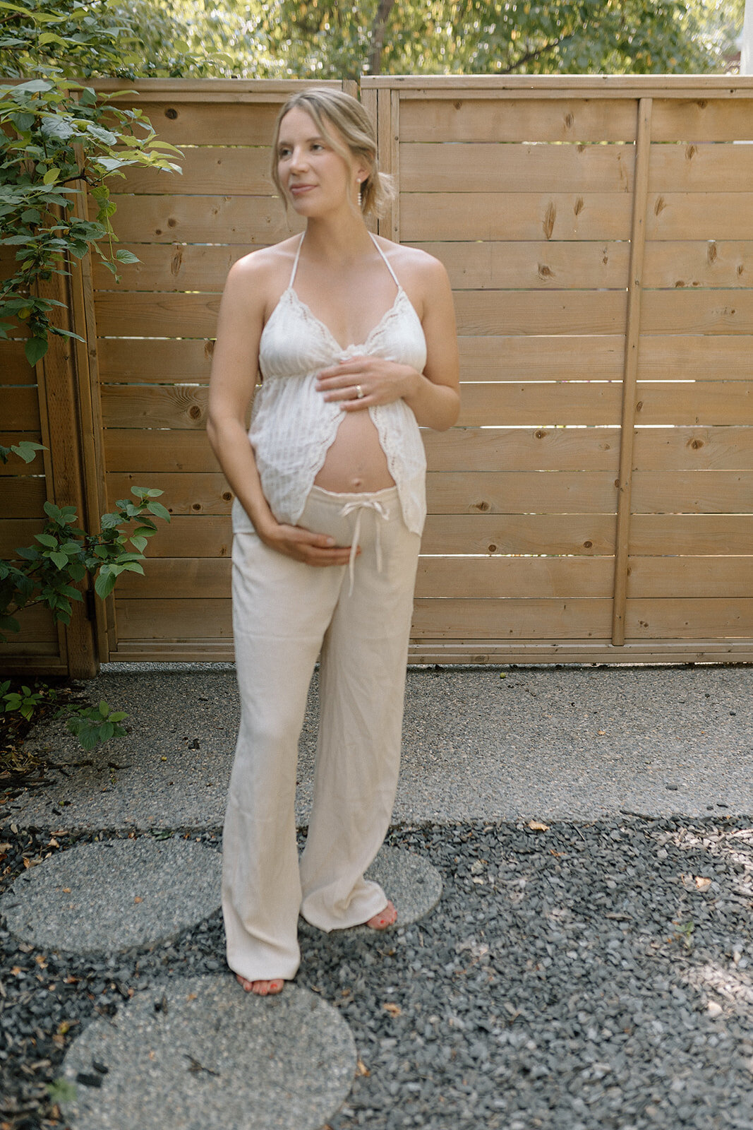 Calgary Maternity Photographer Laura Karl Photo 15