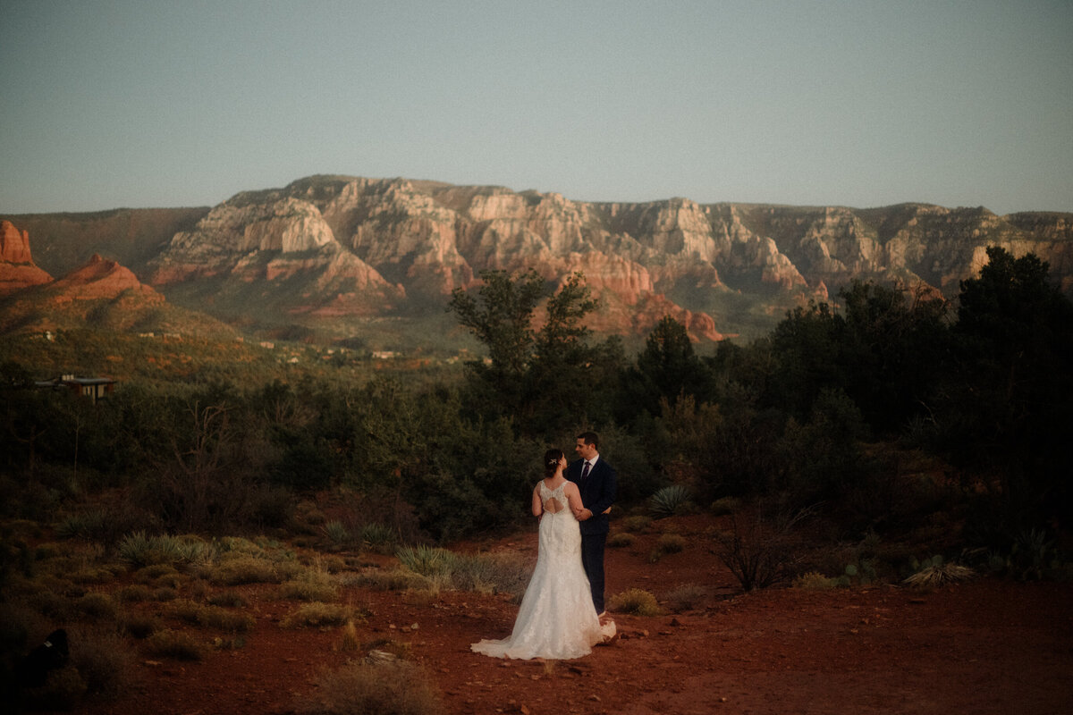 Sedona Elopement_Sedona Elopement photographer_desert elopement in Arizona_Halsey & Brenton-3889