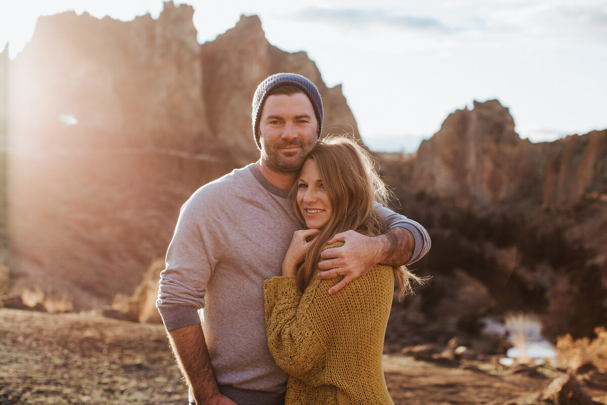 TheDeLauras_RALEIGHJENNA_BEND_OREGON_SMITH_ROCK_ENGAGEMENT_350