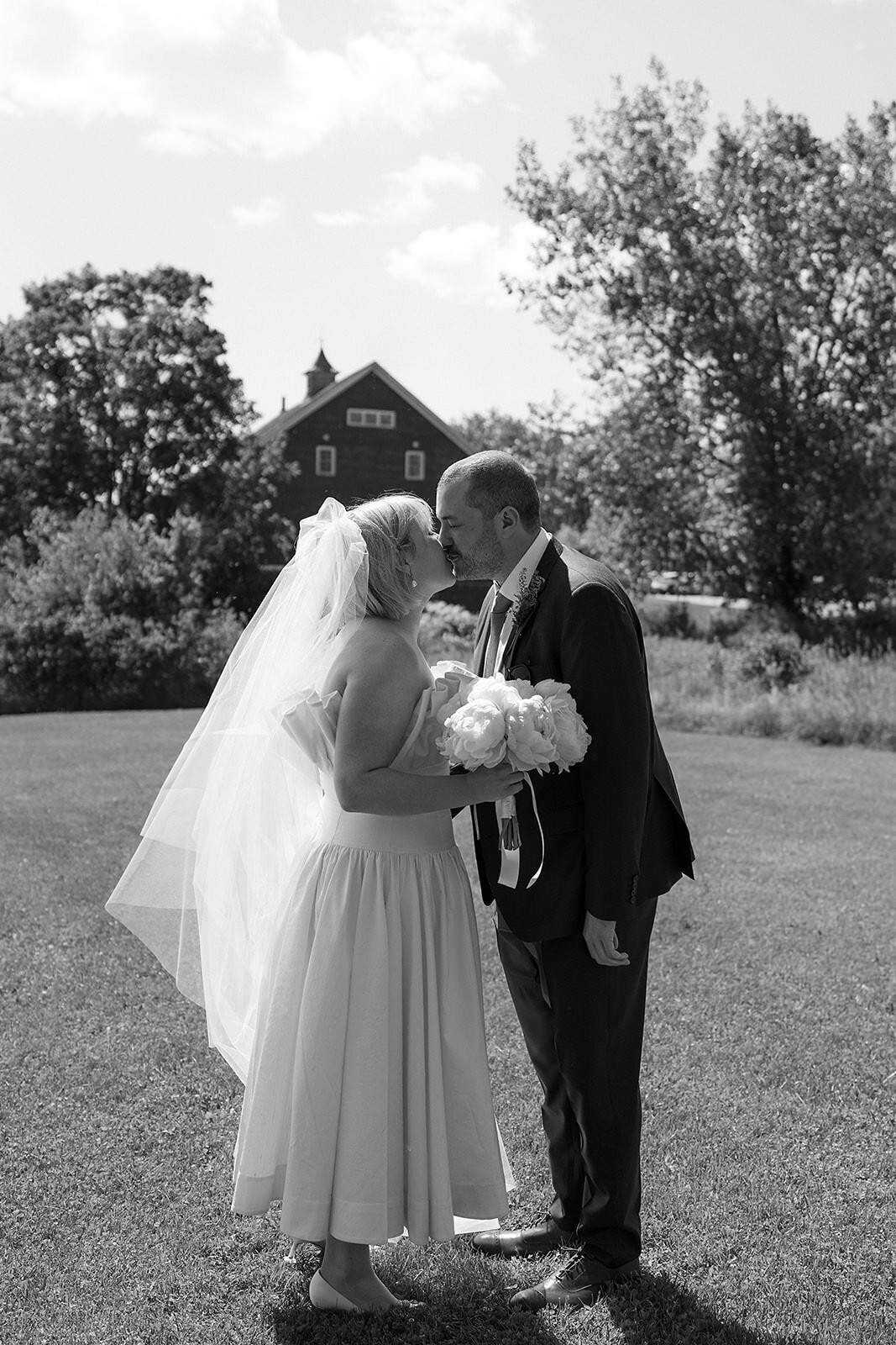 Georgia-Harrison-Great-Barrington-Wedding-15