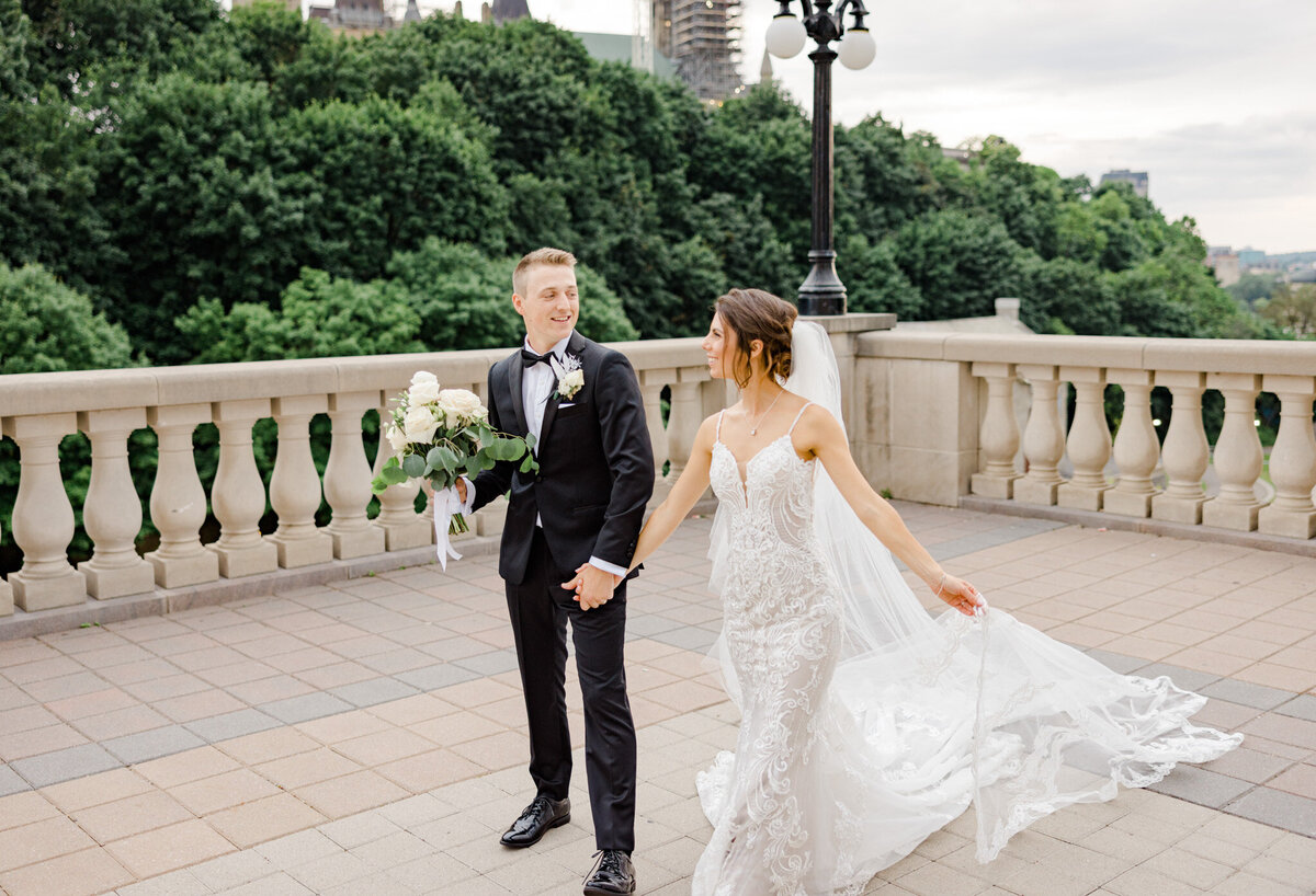 hannah-braden-ottawa-wedding-shaw-centre-2023-311