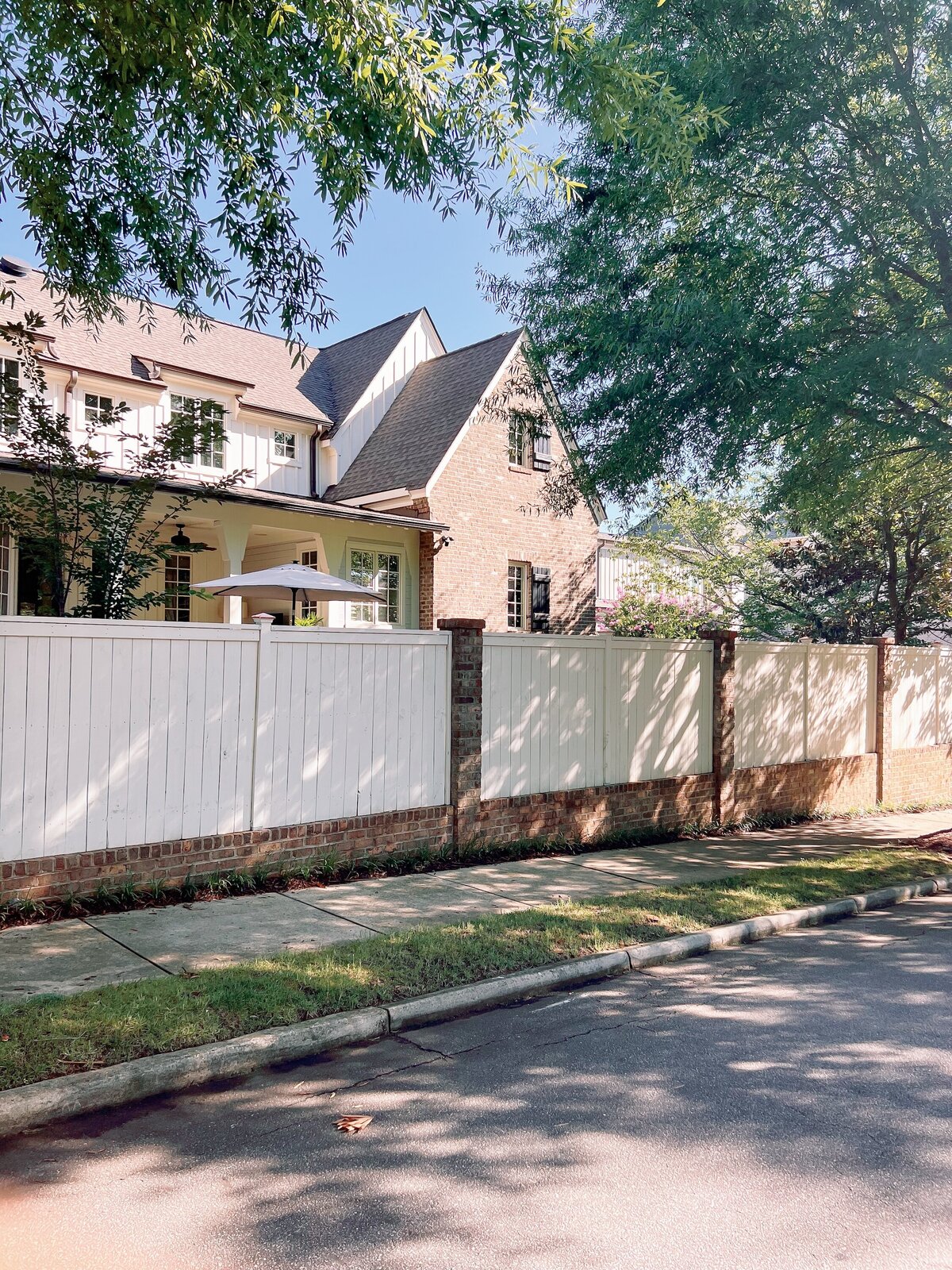 Painted Wood fence in Nashville