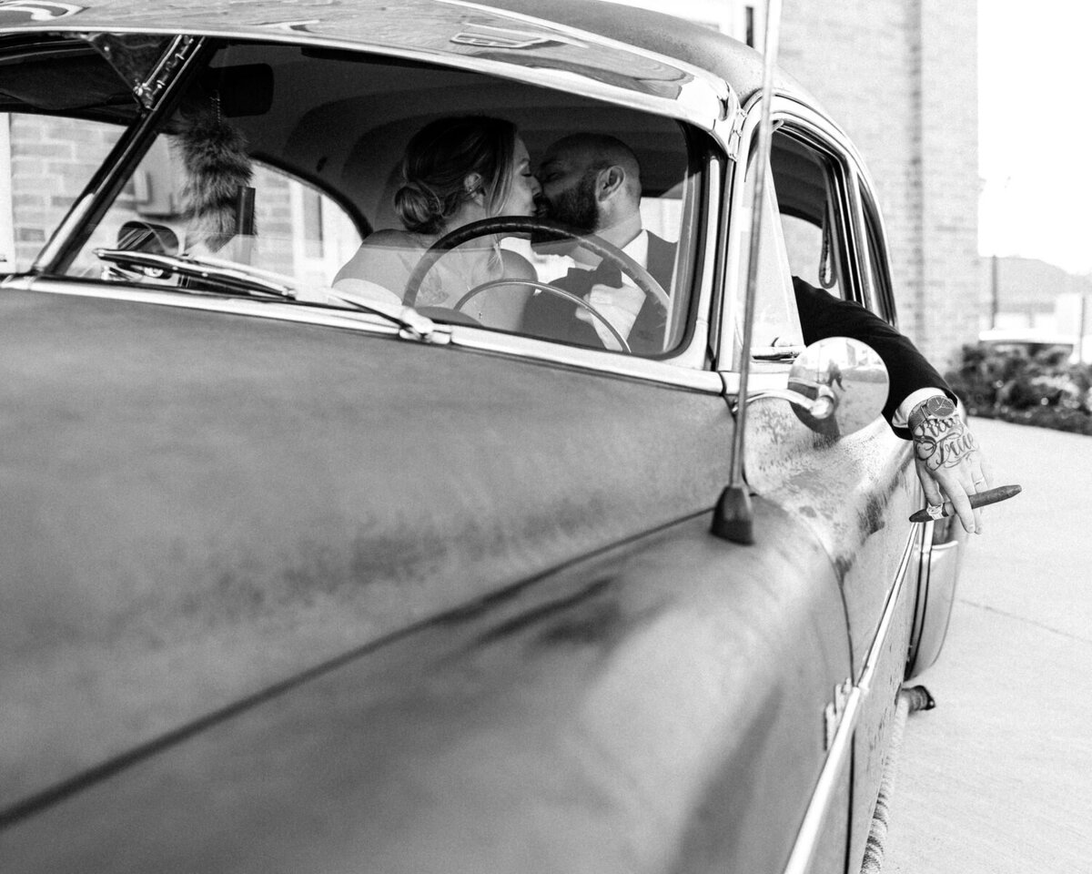 pie-eyed-monk-wedding-heather-doughty-14