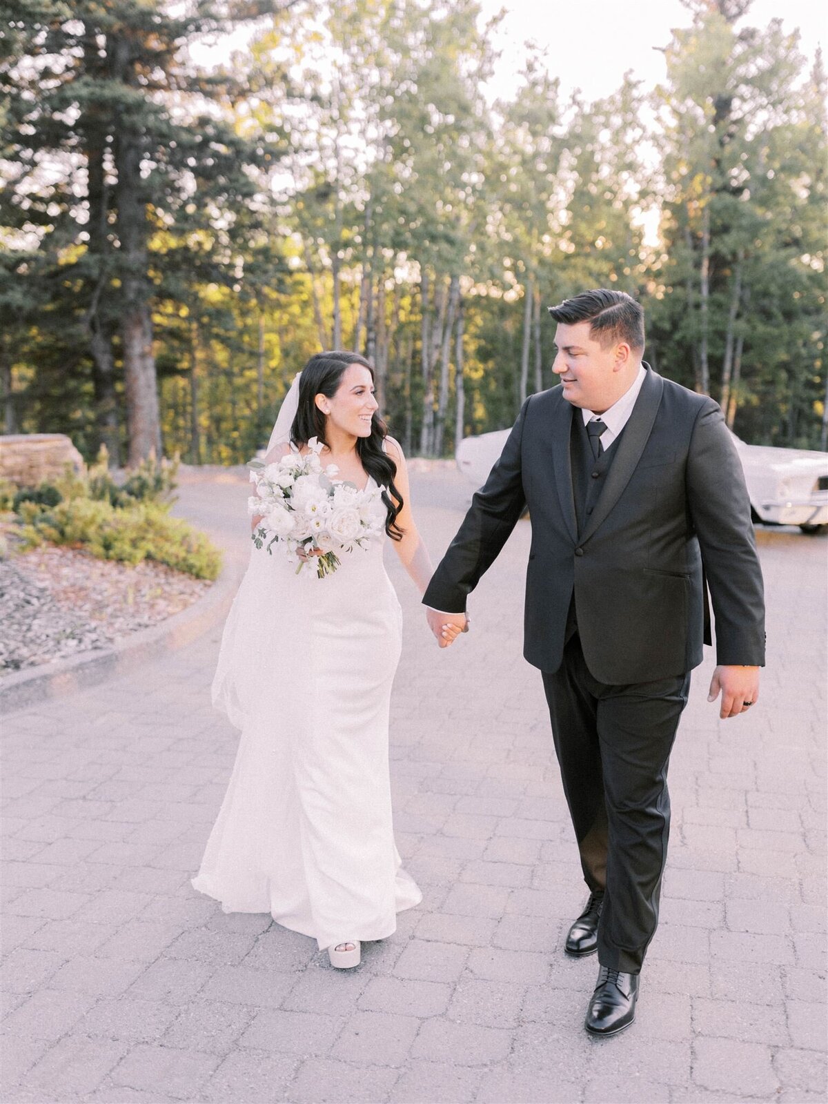 calgary_wedding_photographers_nicole_sarah_azuridge_TL-813_websize