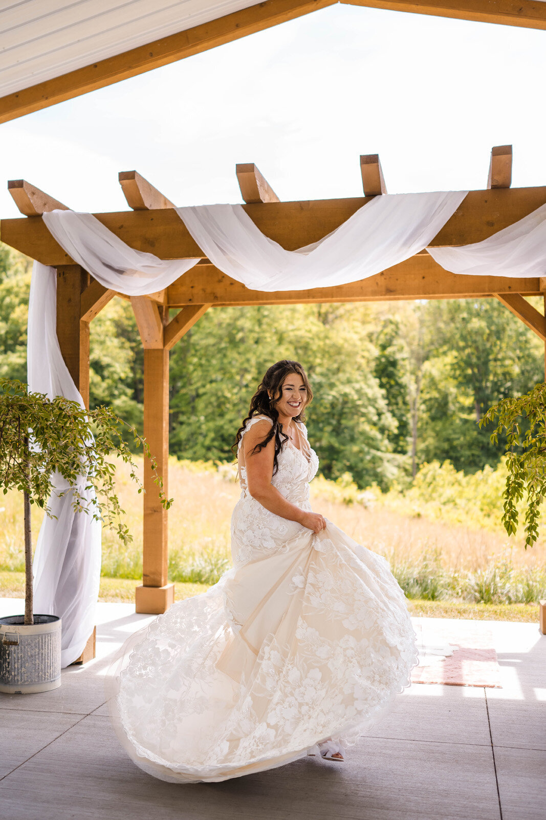 Indiana-wedding-photography-bride-twirling-laughing