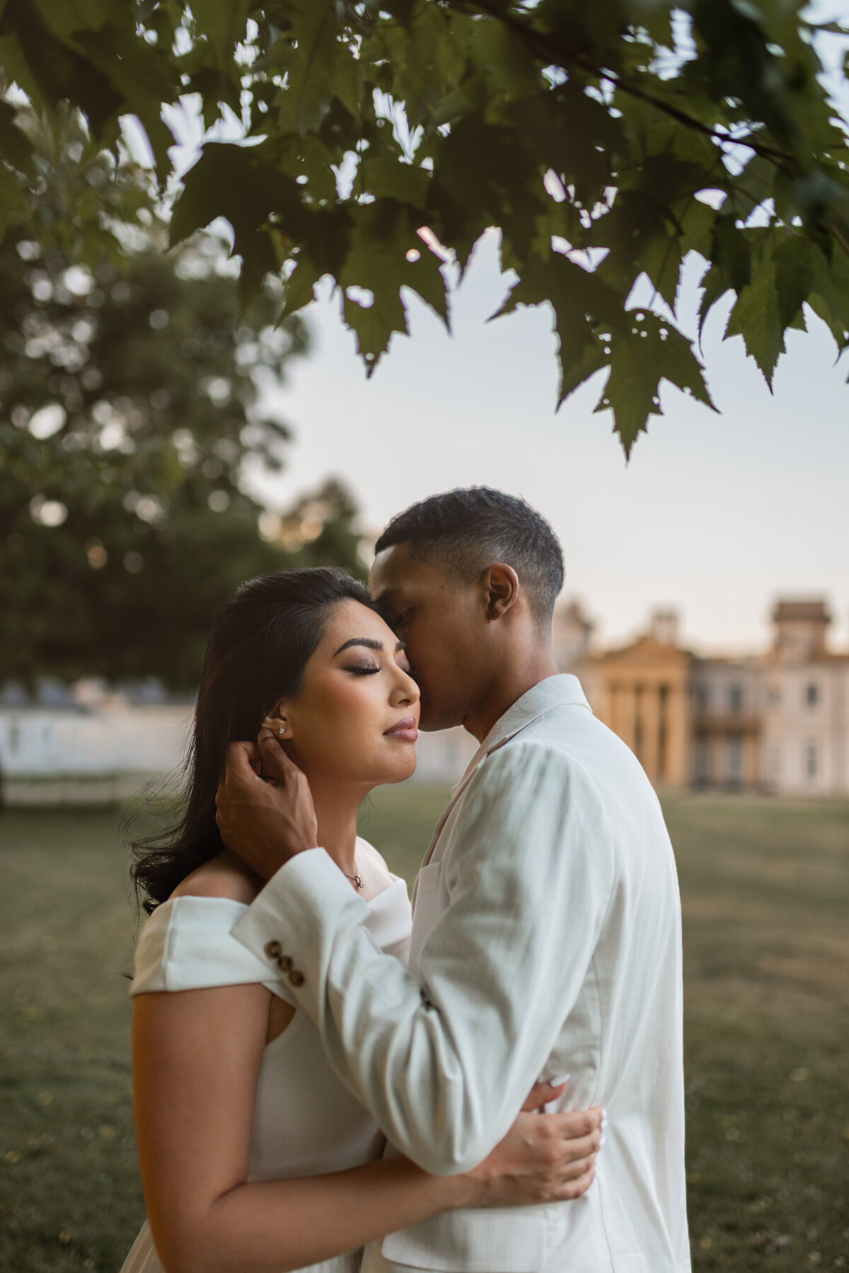 Dundurn Castle hamilton engagement shoot Cam Pris 22