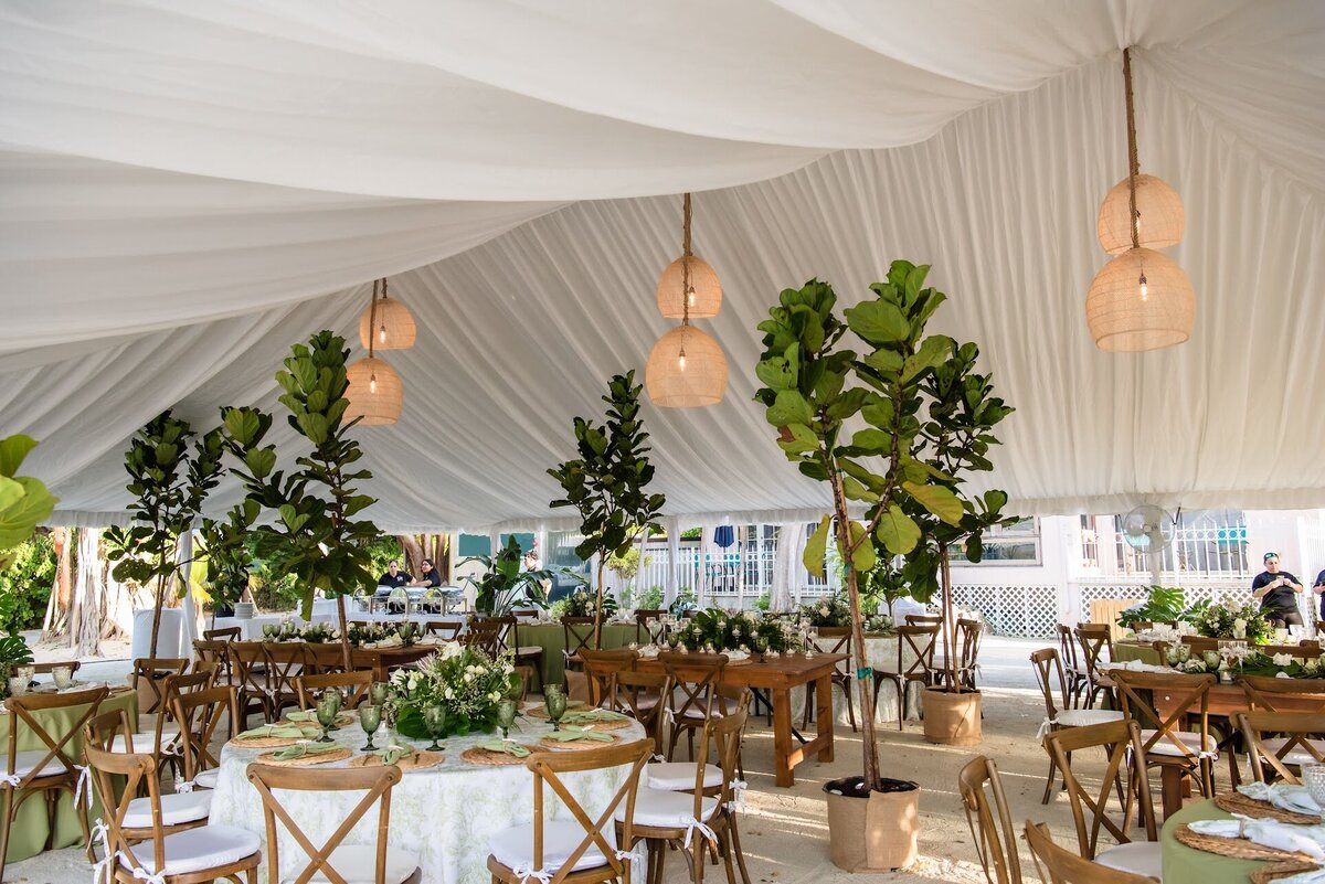 nikki-and-alexa-wedding-reception-details-11