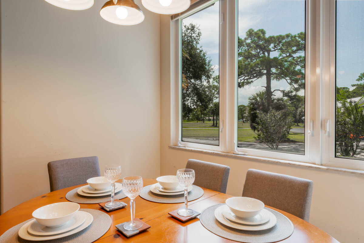 Dining 2 (1)