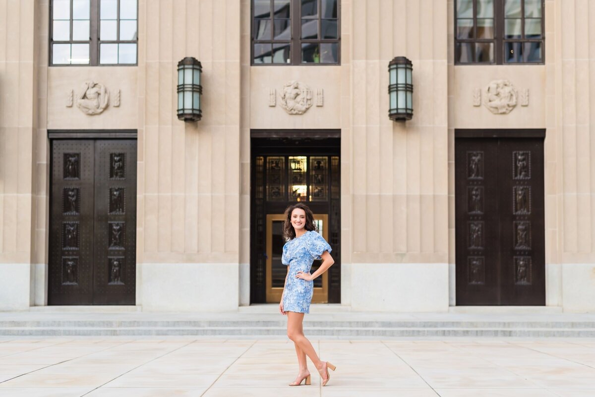Downtown-Nashville-Senior-Photos-for-girls+1