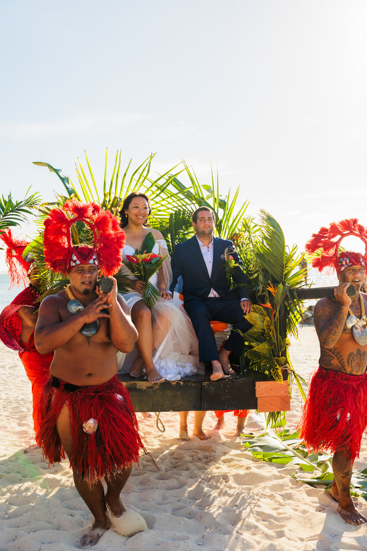 bride0-and-groom-during-tahiti-elopement-ceremony
