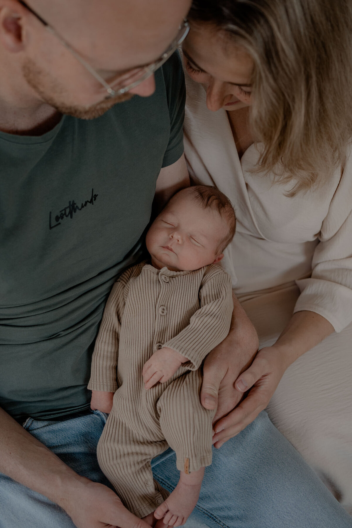 Shotsbylise_familiefotograaf_lifestylefotograaf_newbornshoot_omgevingcuijk_34