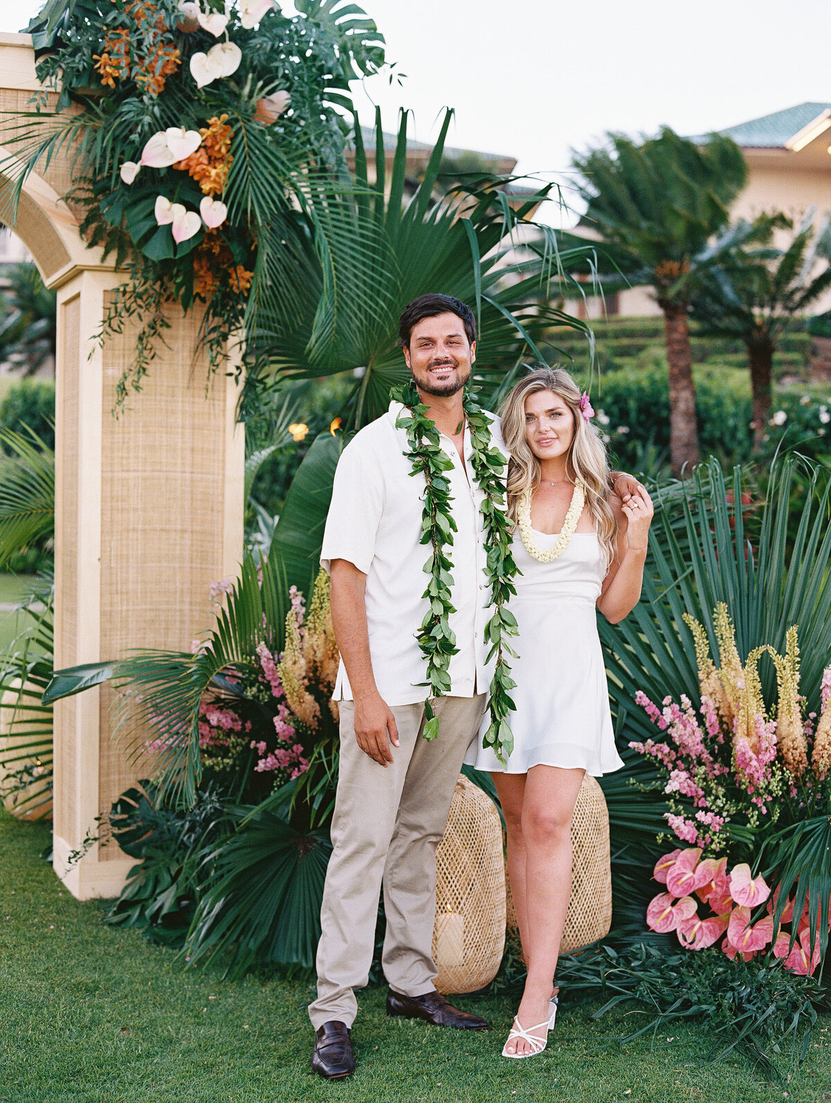 Kauai Wedding photographer Mami Wyckoff Photography engagement family maternity portrait 122