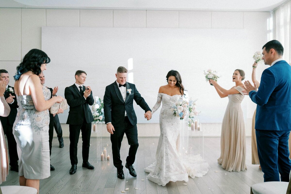 W9-Wedding-Photos-The-Pearle-Burlington-Lake-Ontario-Stephen-and-Oksana-2024-09-29-2500px-1146