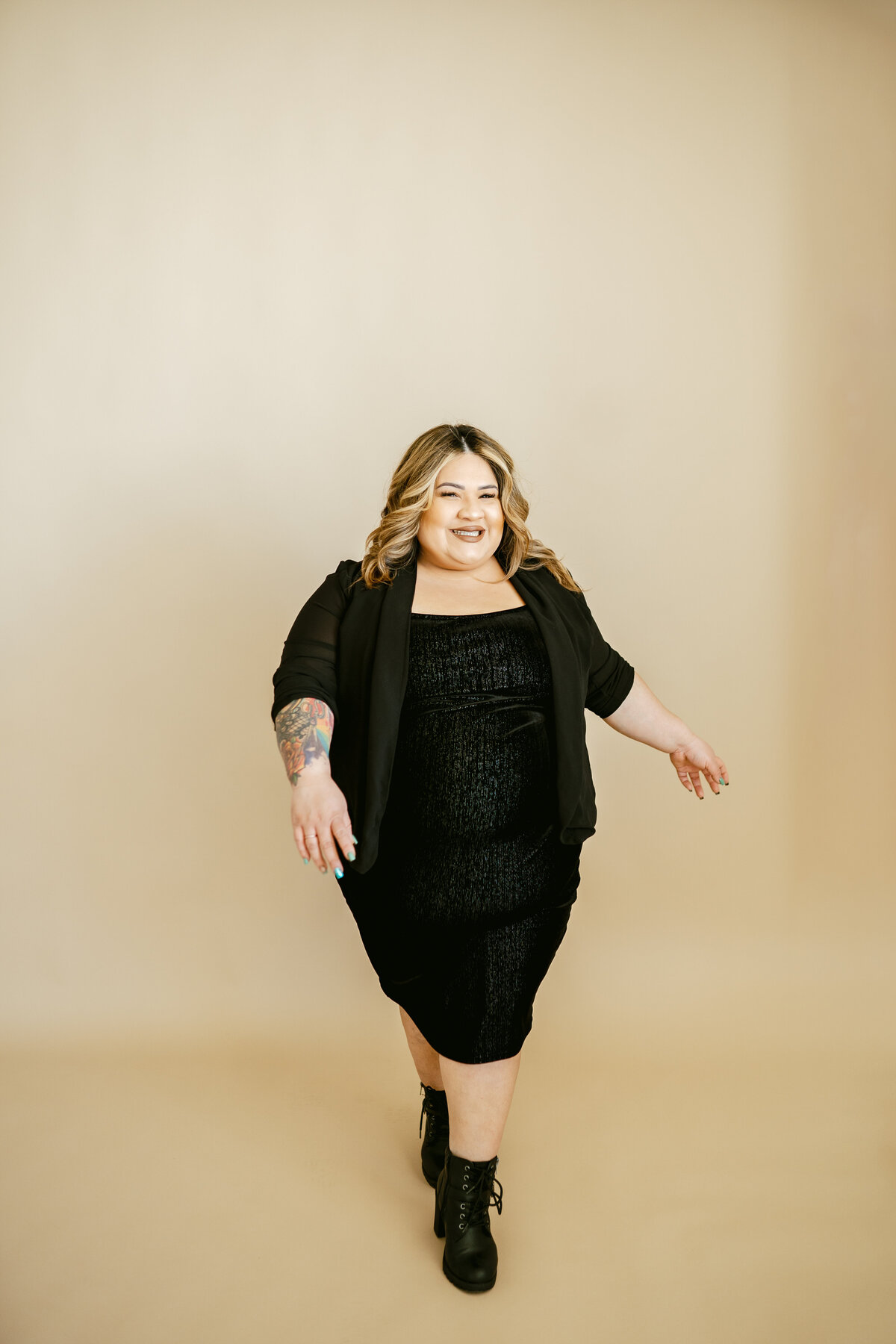 MINI_STUDIO_SESSION_EDITS_COLLECTIVE_SPACE_WILD_HONEY_PHOTO-50