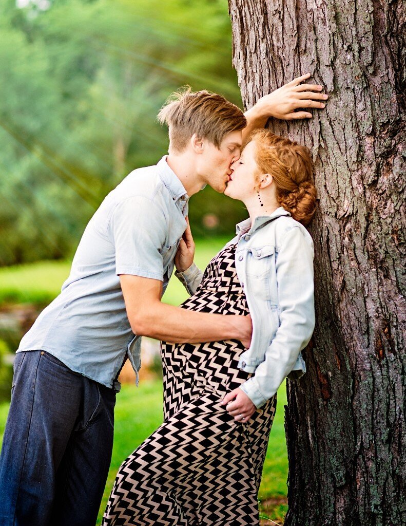 dad kissing mom