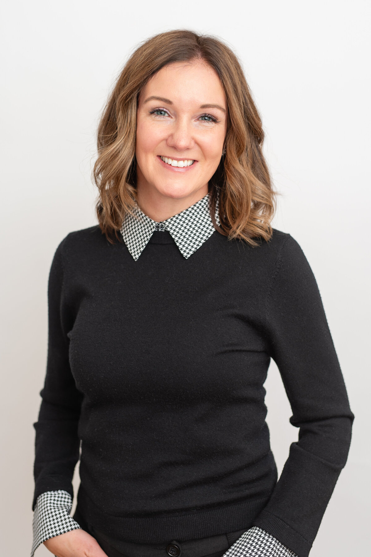 jo-bryan-photography-headshot-woman-non-profit-photoshoot-rye-westchester-studio-connecticut-photographer_1