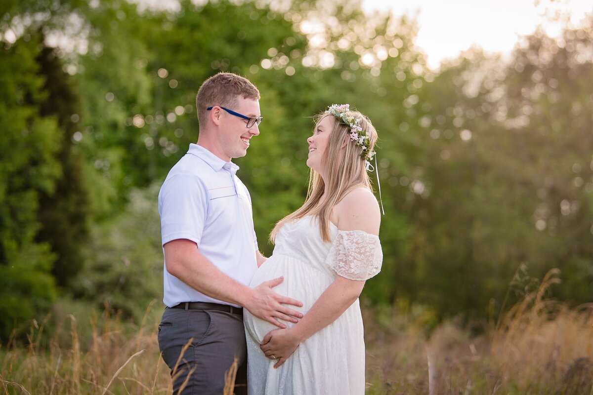 Parkersburg-Maternity-Photographer-00023