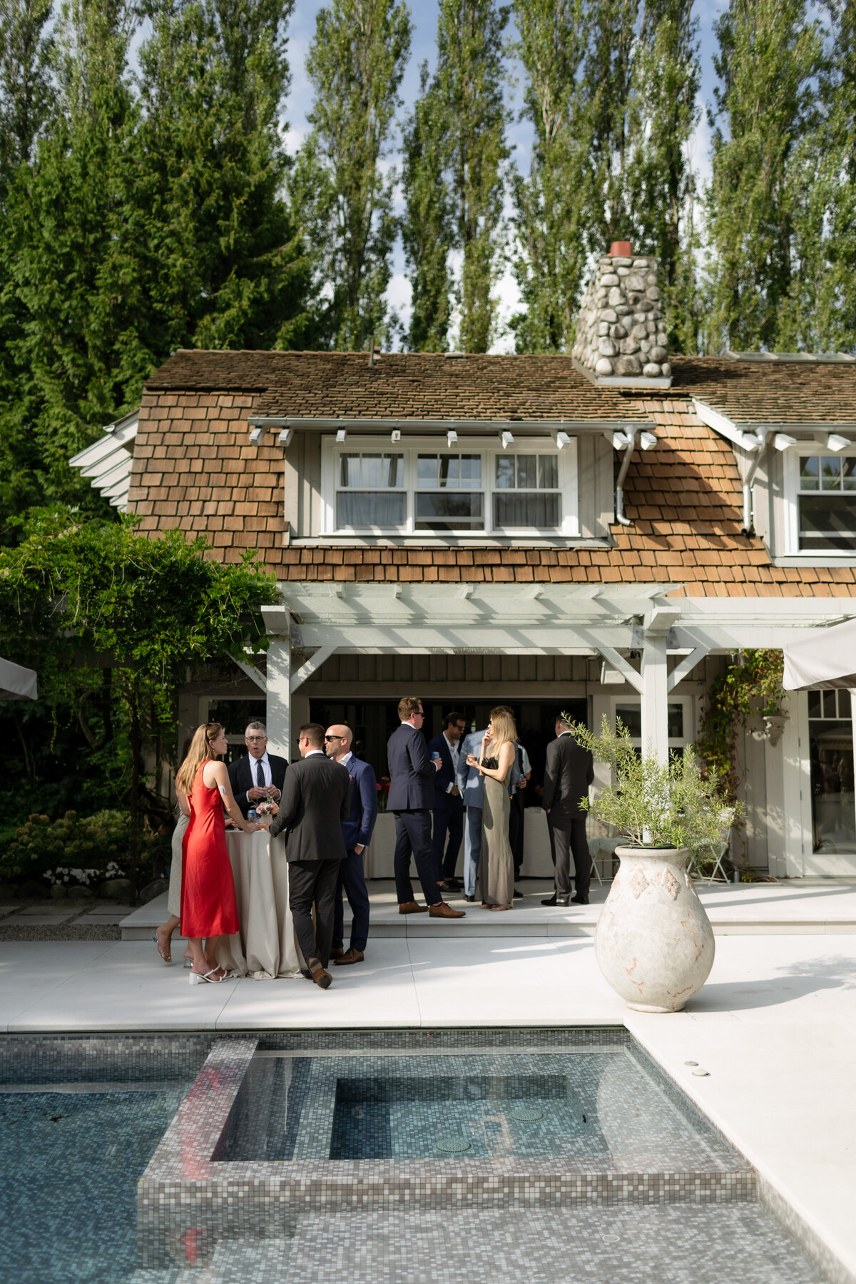 MeghanHemstra-Colourful-Vancouver-Garden-Wedding-47