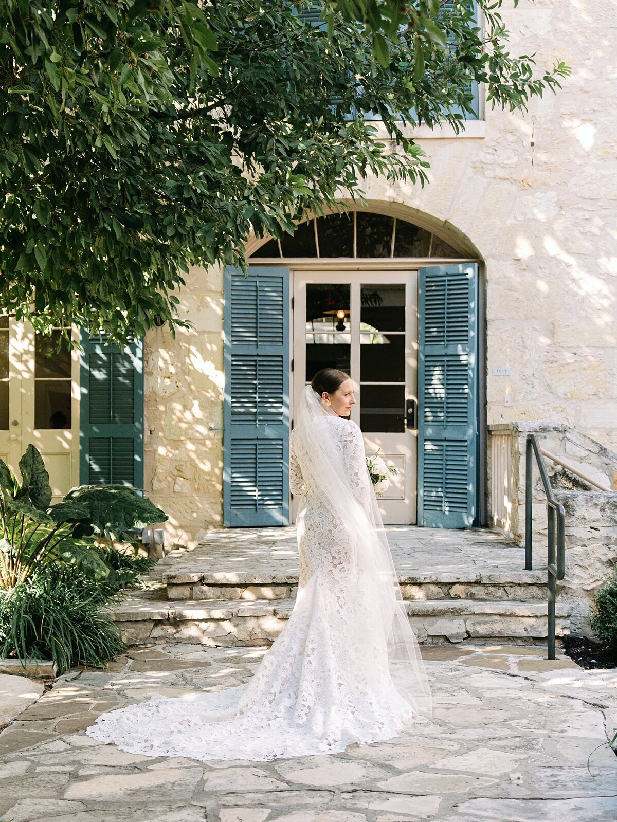 Southwes-School-of-Art-Fall-Wedding-Amy-Odom-Photography_0024