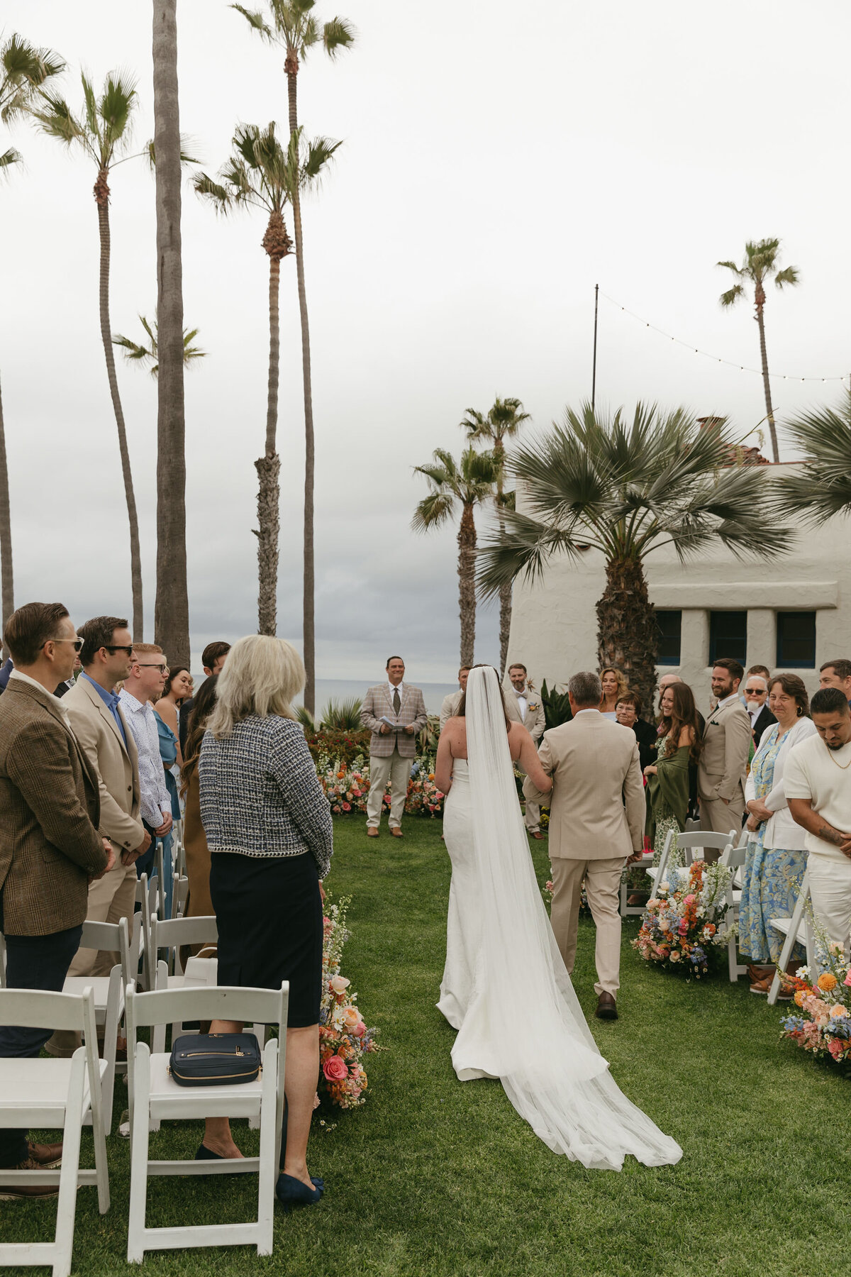 pretty-palm-leaf-event-co-rebekan-and-ben-wedding-ole-hanson-11