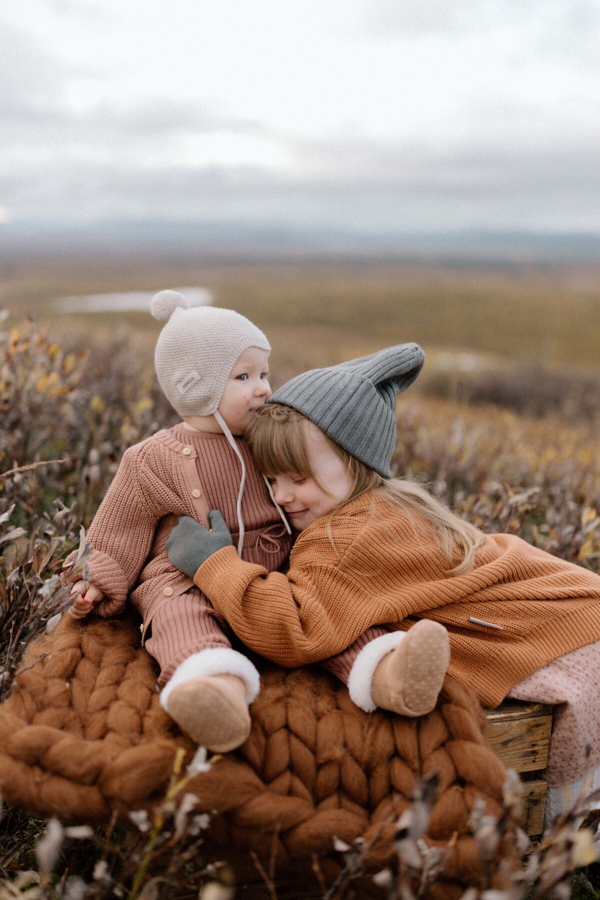 portrattfotograf-kiruna-familjefotograf-barnfotograf20220907_039