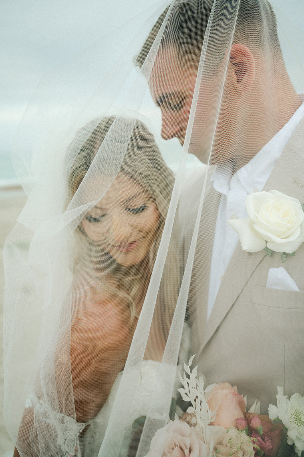veil_beach_romance_wedding