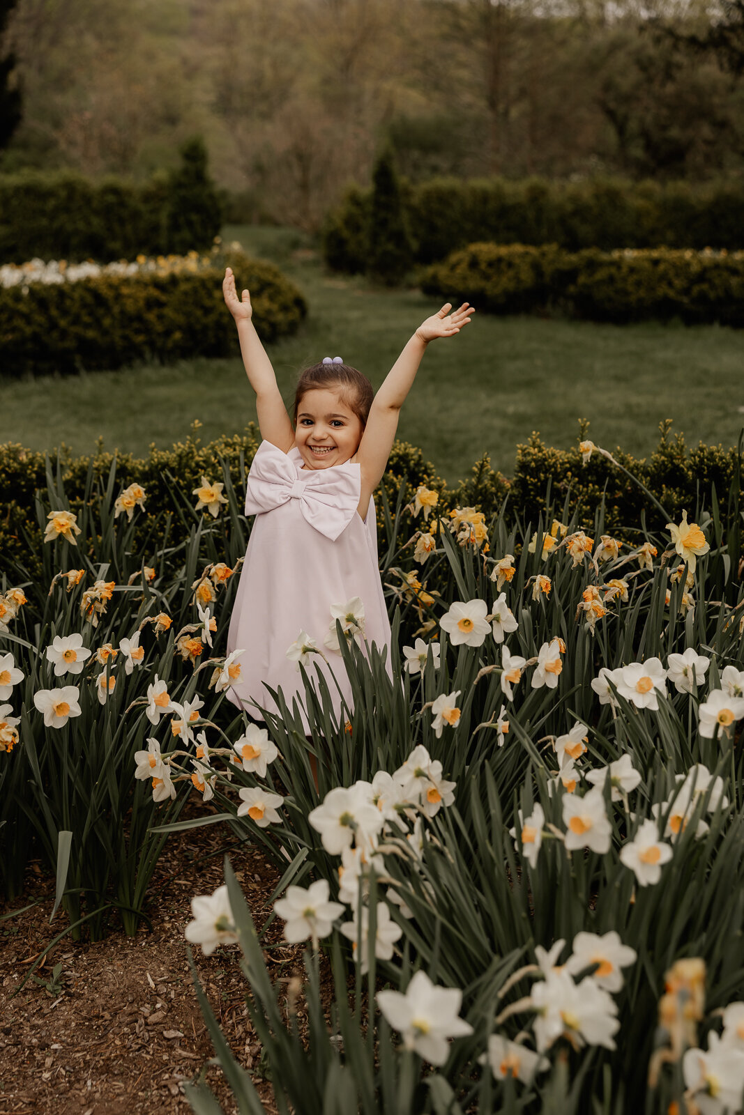 family photoshoot at ringwood botanical gardens nj