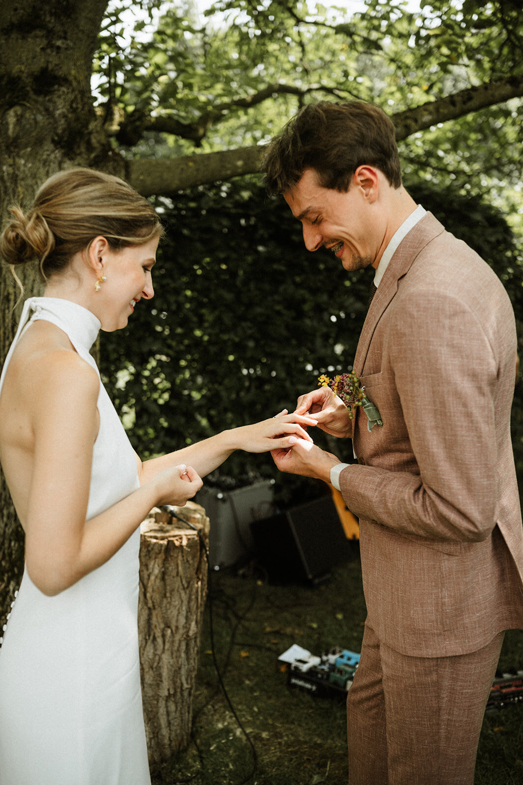 Herentals, salon weddings, moody, authentiek, alternatief trouwen,bruid, 2026, elopent, intiem, spontaan, tijdloos, trouwfotograaf, antwerpen - ceremonie-234