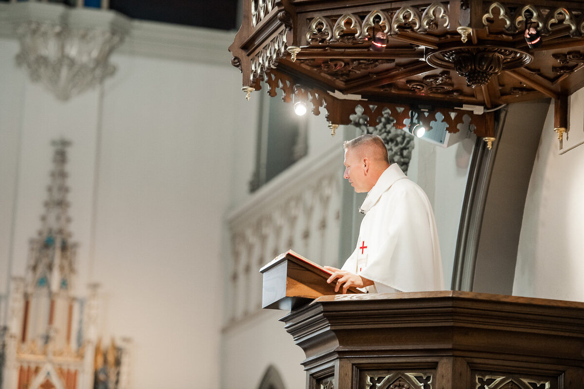 catholic-wedding-summer-indianapolis-indiana-st-johns-indy-catholic-church-36